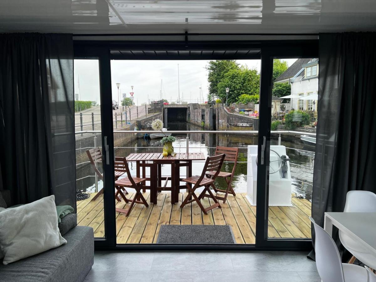 New Houseboat 2 Bedrooms Zwartsluis Εξωτερικό φωτογραφία